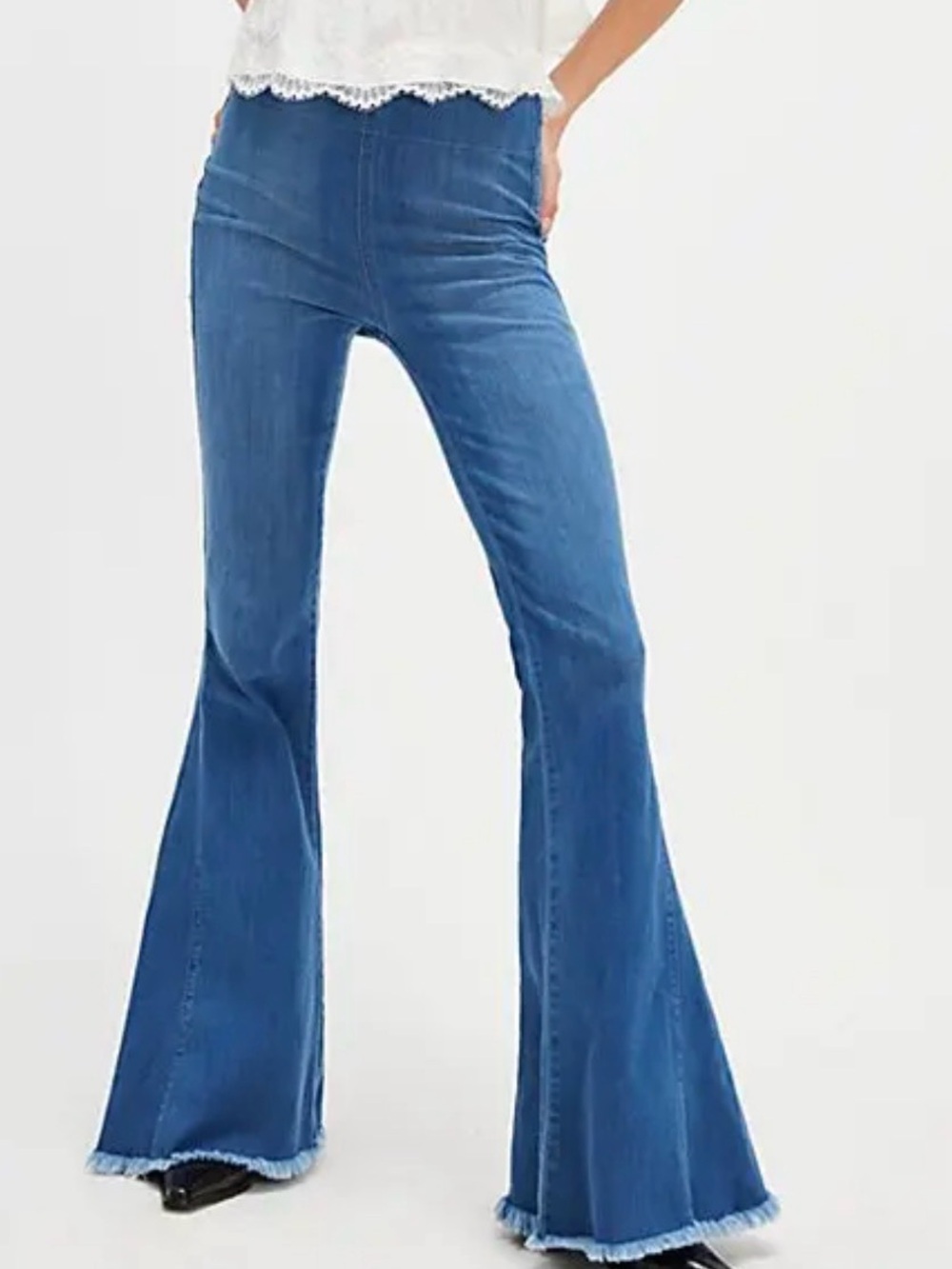 NWT Show Me Your Mumu Berkeley Bells Flare Pull On Jeans S